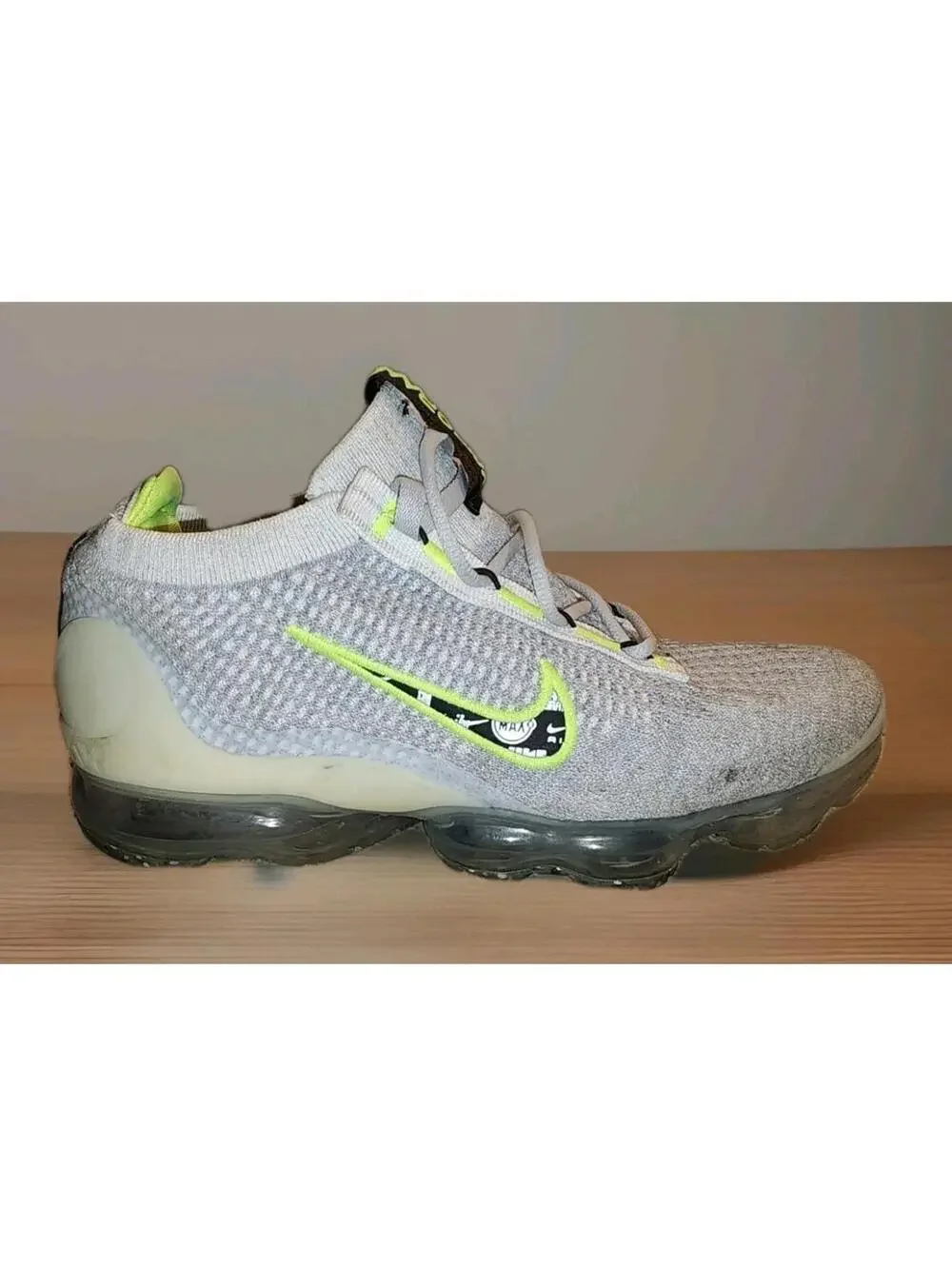 Nike Air VaporMax 2021 Flyknit Gray Athletic Running Shoes